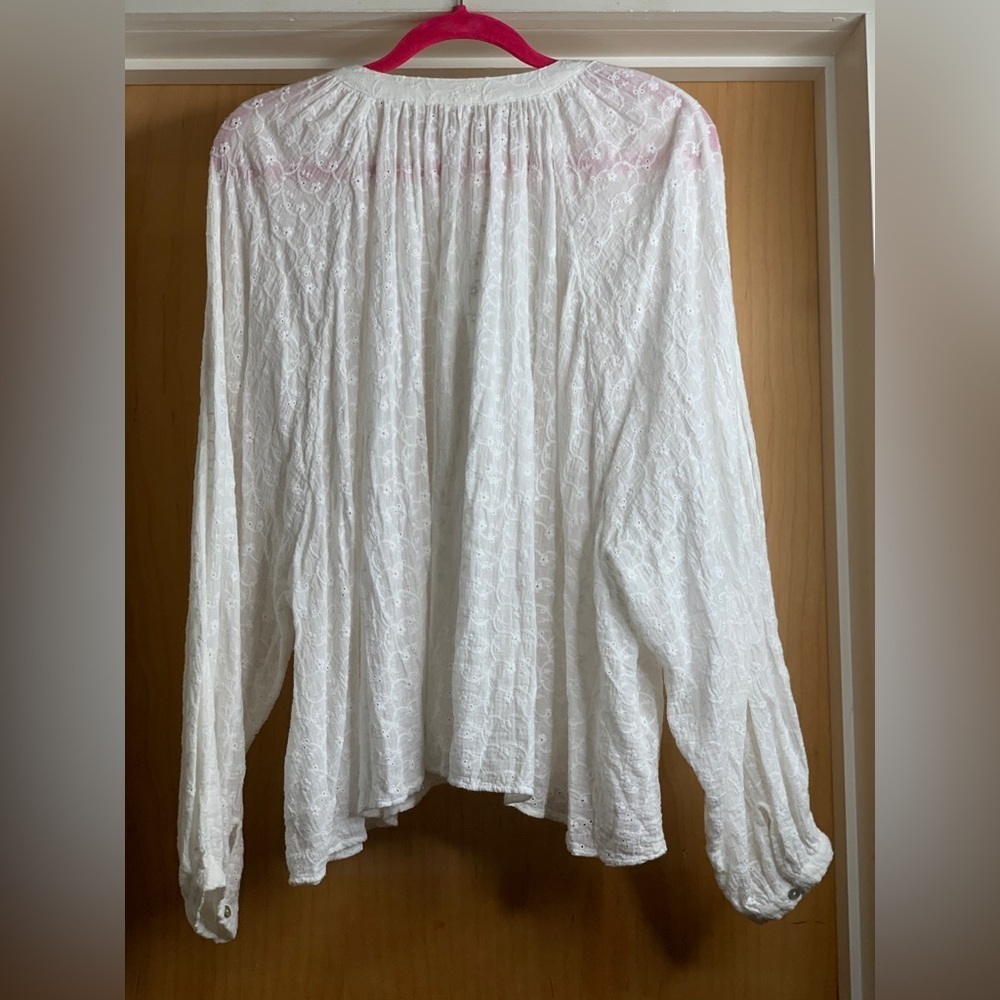 Free People Cottagecore Boho Cotton White Embroided Eyelet Blouse.  Size-Large - Picture 3 of 4